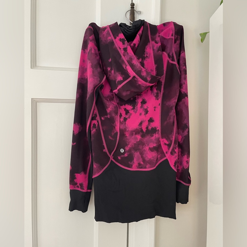 Lululemon Daily Jacket - Picture 2 of 5